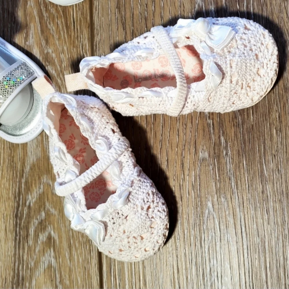 Elegant White (Bone) Crocheted Baby Shoes with Bow Size 2